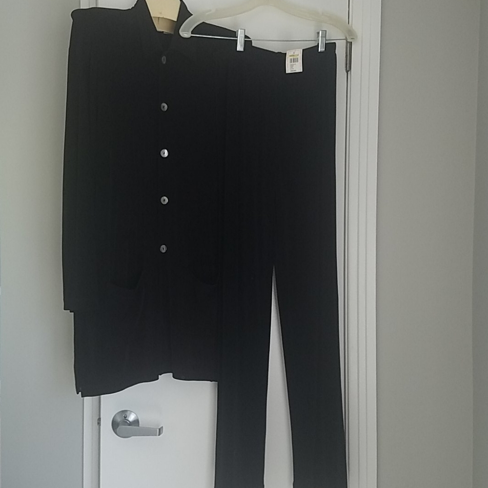 Black Chicos Travelers long jacket/pants outfit